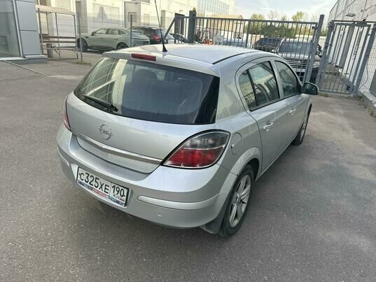 Opel Astra, 2012 г., 236 697 км