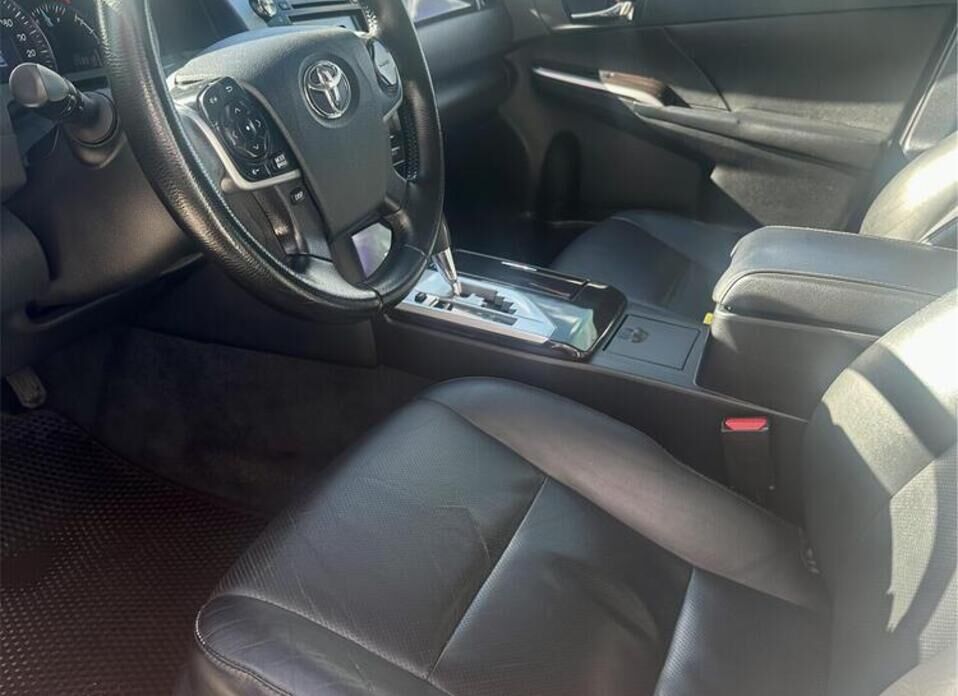 Toyota Camry, VII (XV50) 2.0 AT (148 л.с.)