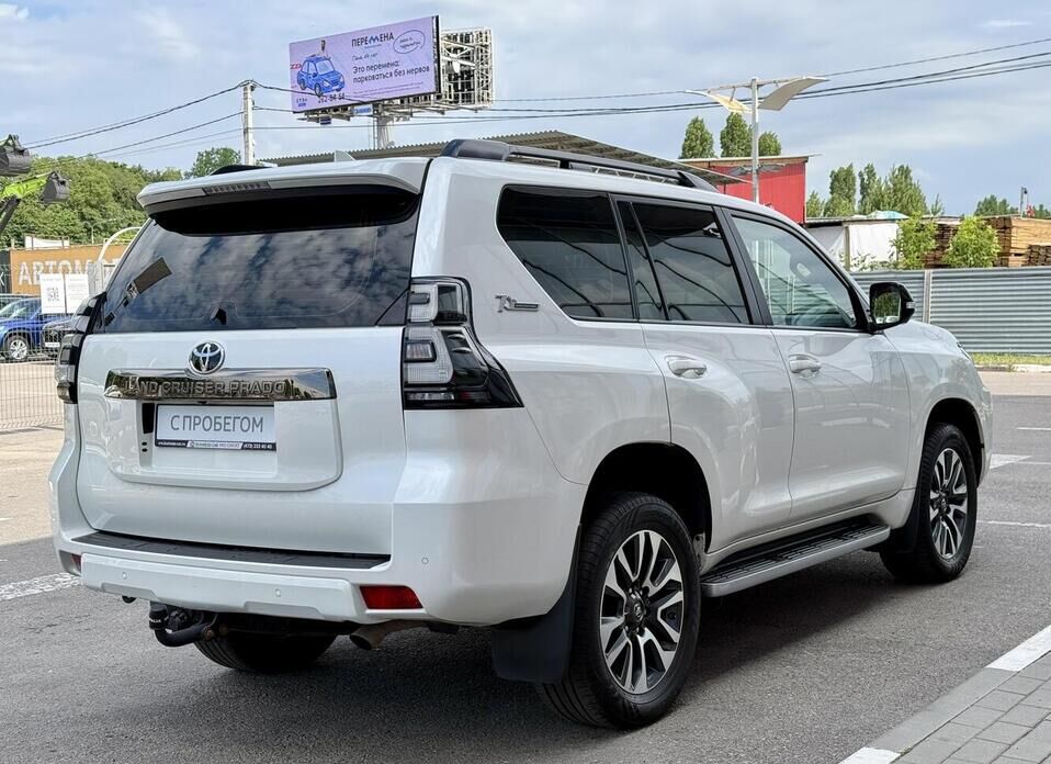 Toyota Land Cruiser Prado, 150 Series Рестайлинг 3 4.0 AT (249 л.с.) 4WD