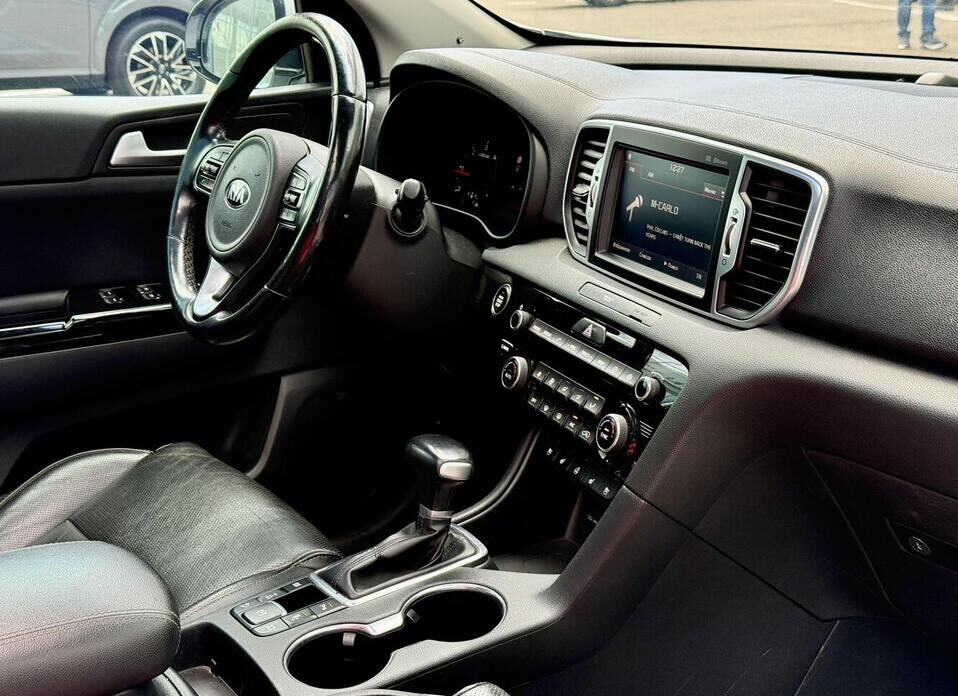 Kia Sportage, IV Рестайлинг 2.0d AT (185 л.с.) 4WD