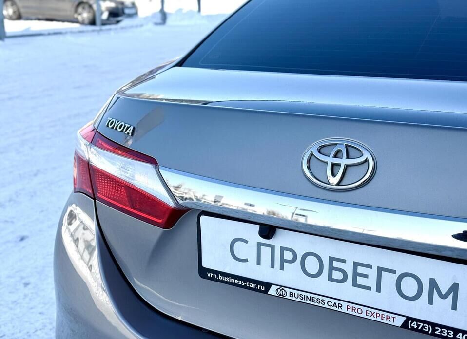 Toyota Corolla, XI (E160, E170) 1.6 CVT (122 л.с.)