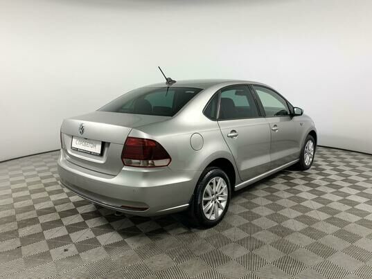 Volkswagen Polo, 2019 г., 130 323 км