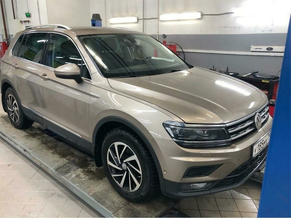 Volkswagen Tiguan, 2019 г., 100 937 км