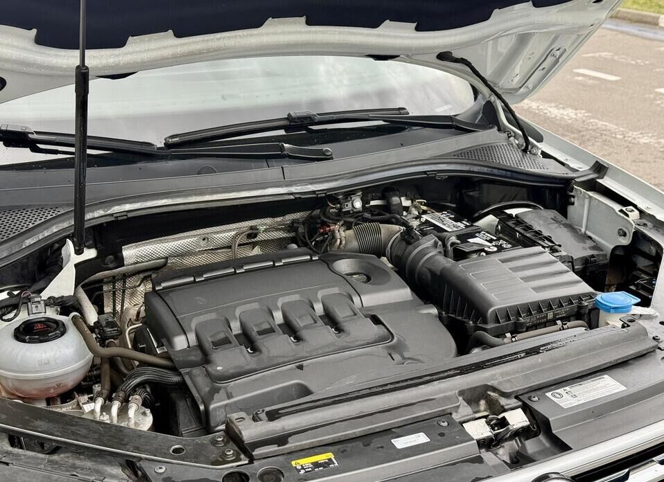 Volkswagen Tiguan, II 2.0d AMT (150 л.с.) 4WD