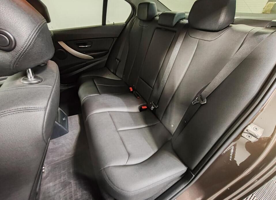 BMW 3 серии, VI (F3x) 320i 2.0 AT (184 л.с.)