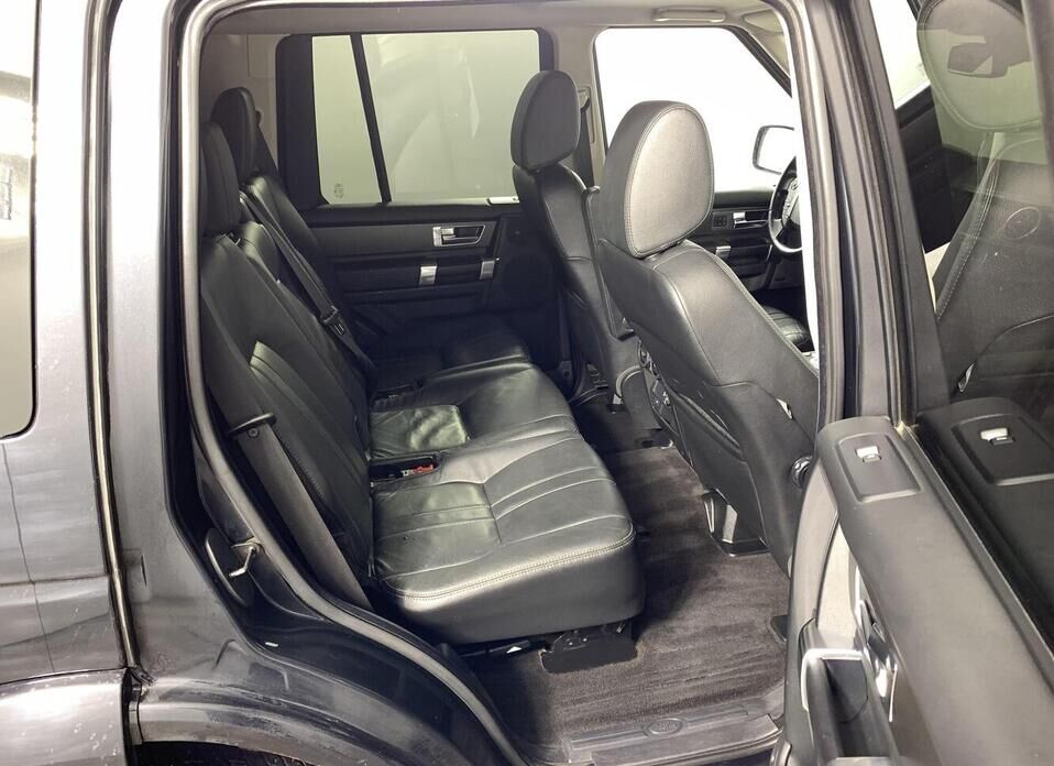 Land Rover Discovery 3.0d AT (245 л.с.) 4WD