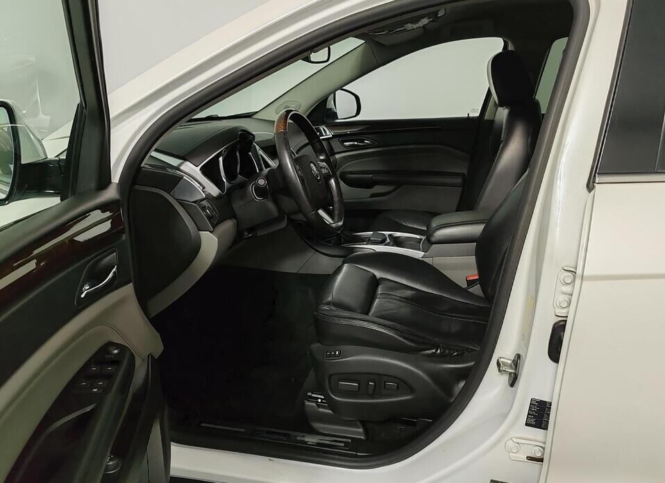 Cadillac SRX, II 3.0 AT (269 л.с.) 4WD