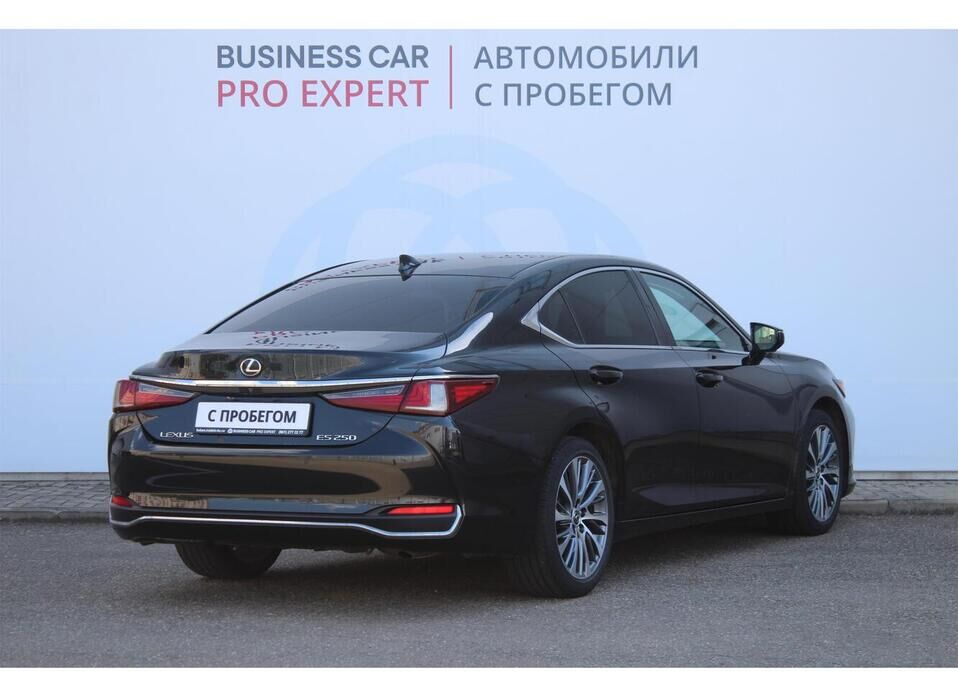 Lexus ES, VII 250 2.5 AT (200 л.с.)