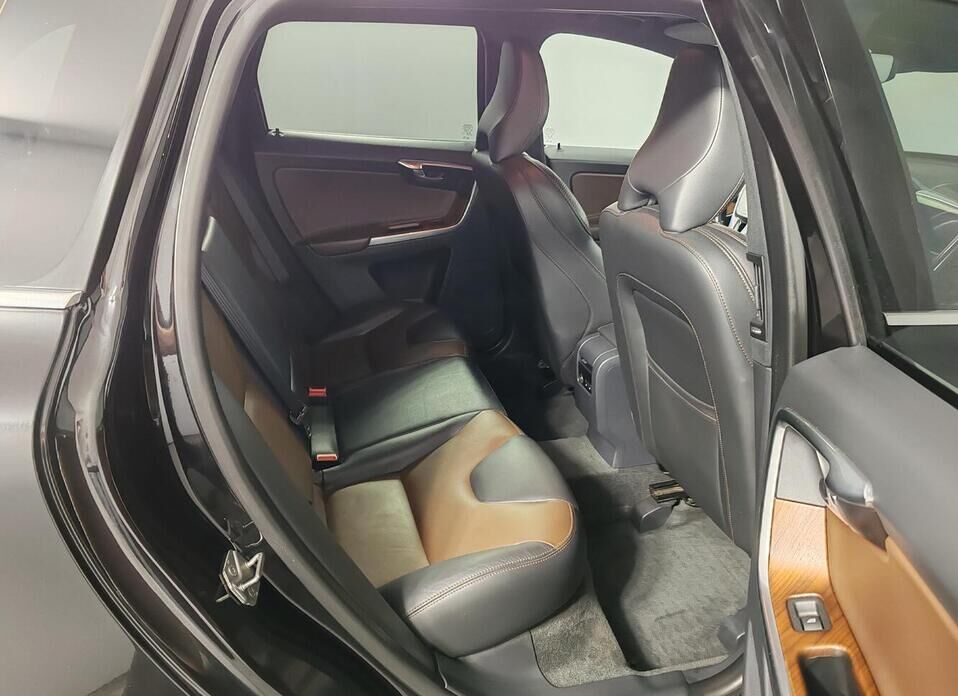 Volvo XC60, I Рестайлинг 2.0 AT (245 л.с.) 4WD