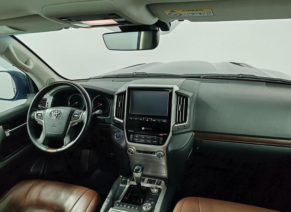Toyota Land Cruiser, 200 Series Рестайлинг 2 4.5d AT (249 л.с.) 4WD