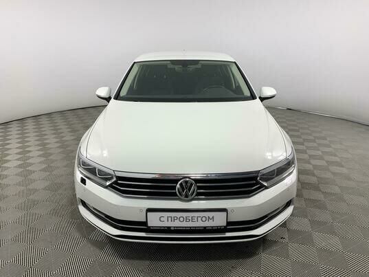 Volkswagen Passat, 2019 г., 45 631 км