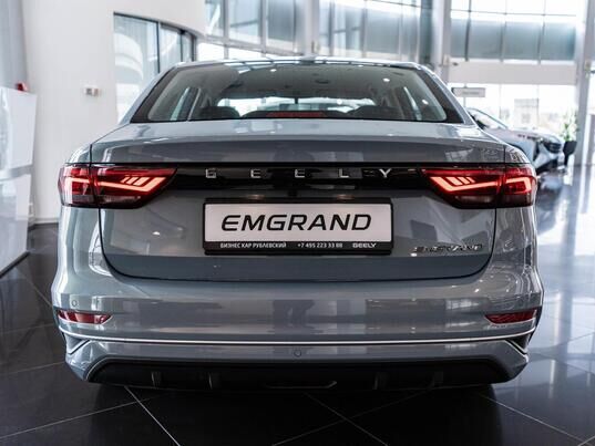 Geely Emgrand Luxury