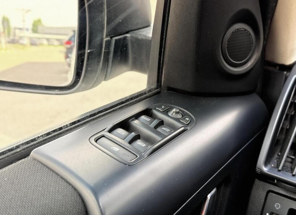 Land Rover Freelander, II Рестайлинг 2 2.2d AT (190 л.с.) 4WD