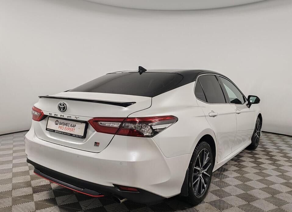 Toyota Camry, VIII (XV70) Рестайлинг 2.5 AT (200 л.с.)