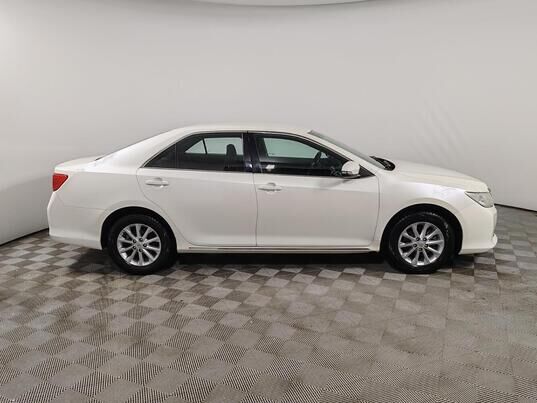 Toyota Camry, VII (XV50), 2014 г., 332 757 км