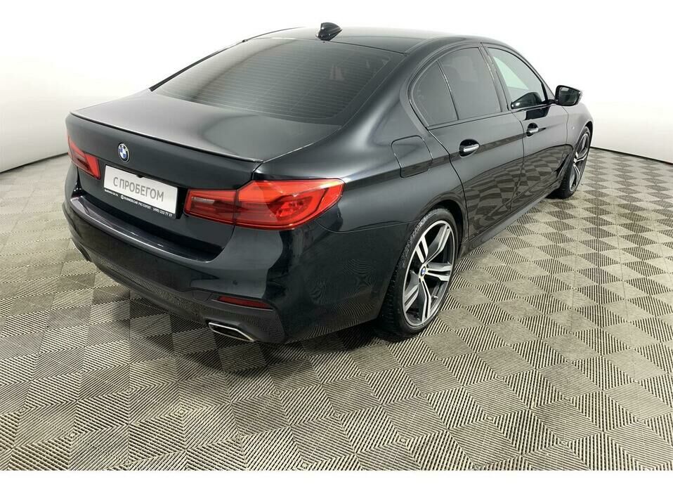 BMW 5 серии 530d xDrive 3.0d AT (249 л.с.) 4WD
