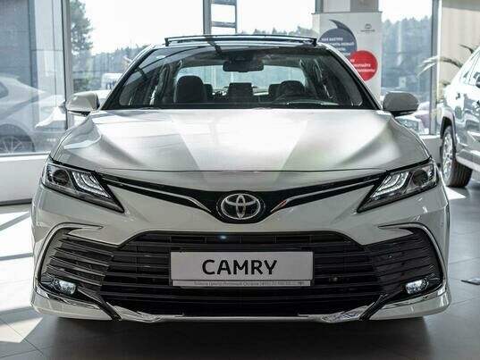 Toyota Camry Luxury