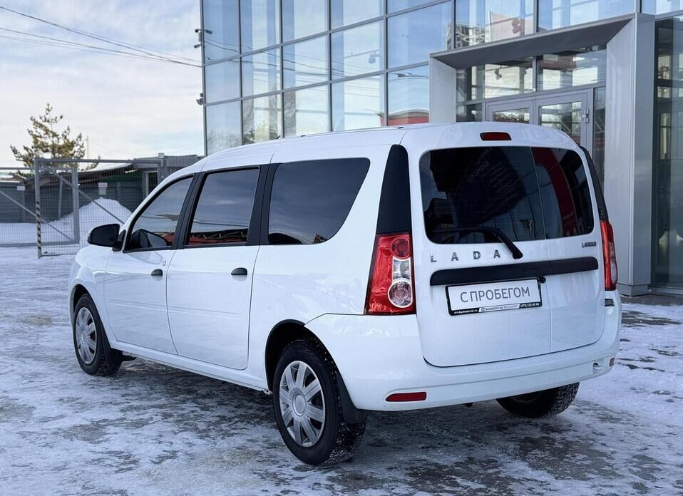 LADA (ВАЗ) Largus, I Рестайлинг 1.6 MT (90 л.с.)
