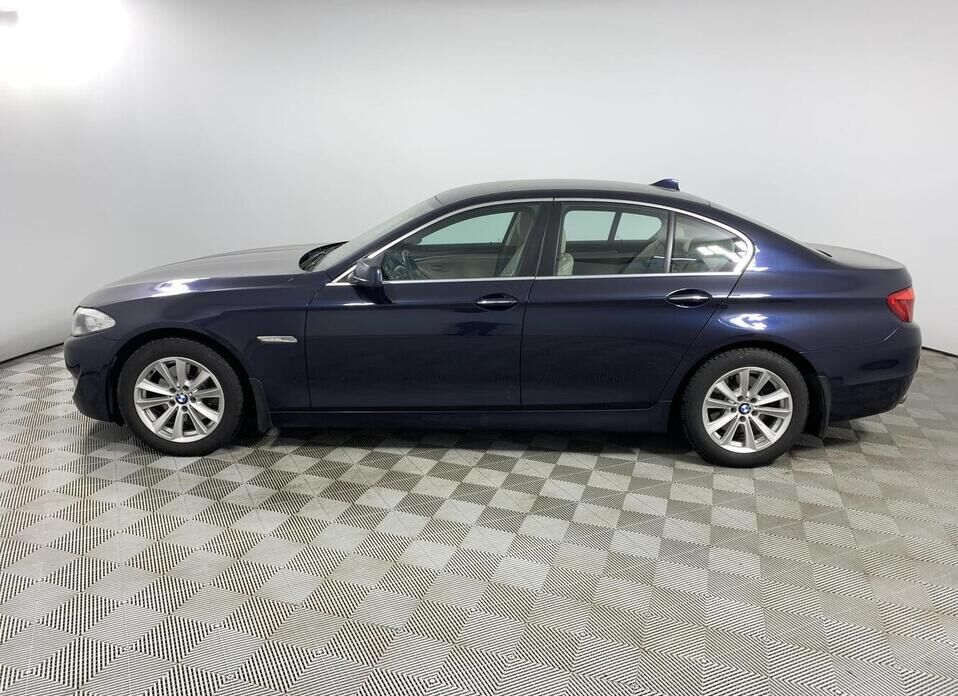 BMW 5 серии 523i 2.5 AT (204 л.с.)