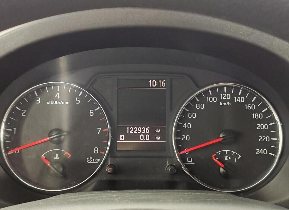 Nissan X-Trail, II Рестайлинг 2.0 CVT (141 л.с.) 4WD