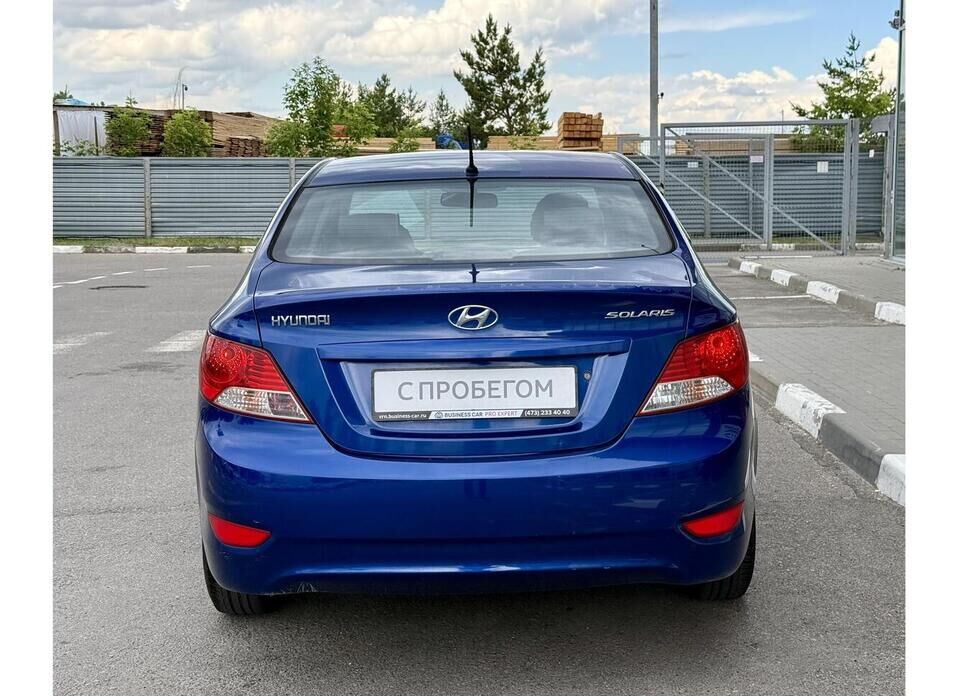 Hyundai Solaris, I 1.4 AT (107 л.с.)