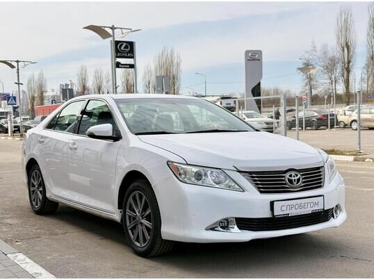 Toyota Camry, 2014&nbsp;г., 178&nbsp;800&nbsp;км