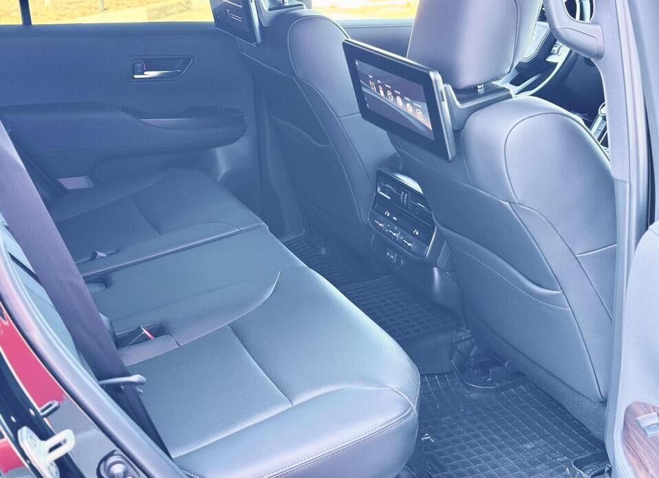 Toyota Land Cruiser, 300 Series 3.4 AT (415 л.с.) 4WD
