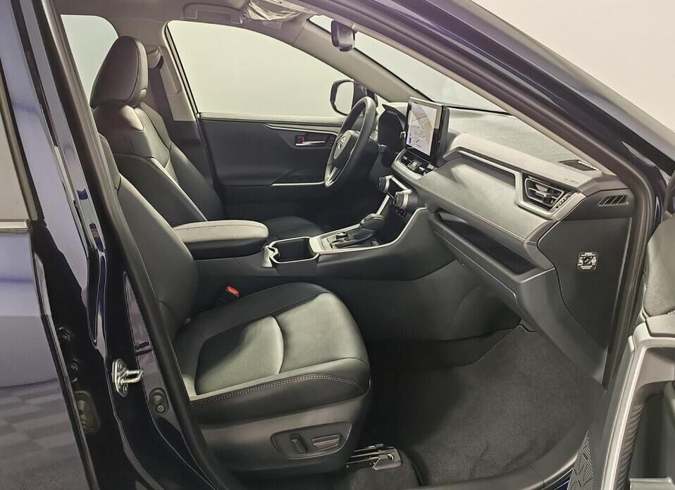 Toyota RAV4, V (XA50) 2.0 CVT (173 л.с.) 4WD