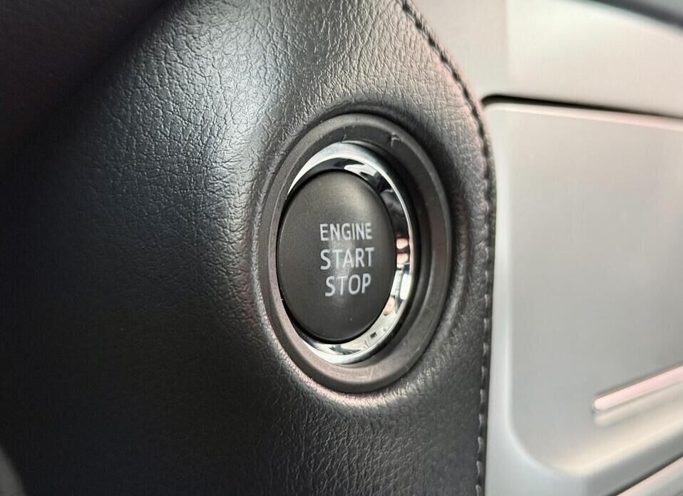 Toyota Land Cruiser Prado, 150 Series Рестайлинг 2 2.8d AT (204 л.с.) 4WD