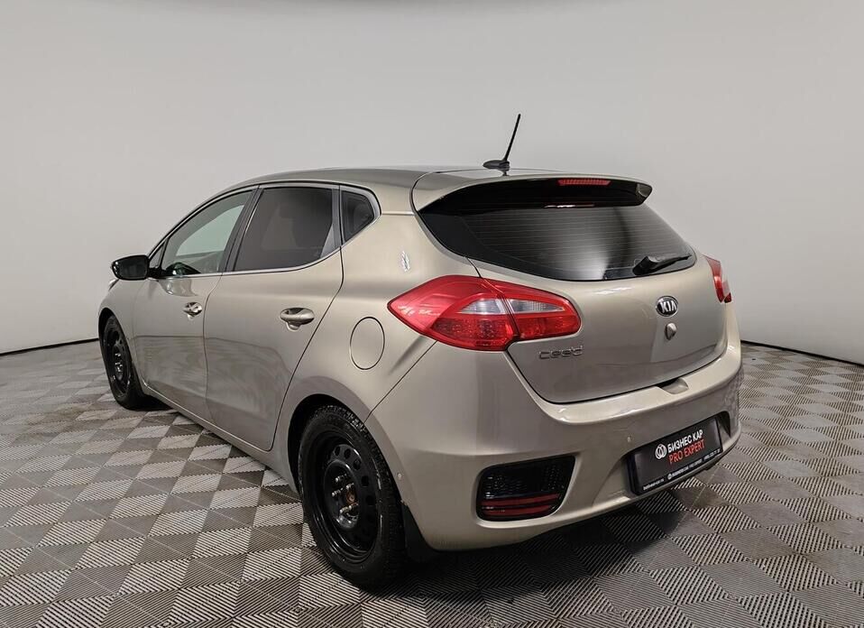 Kia Ceed, II Рестайлинг 1.6 AMT (135 л.с.)