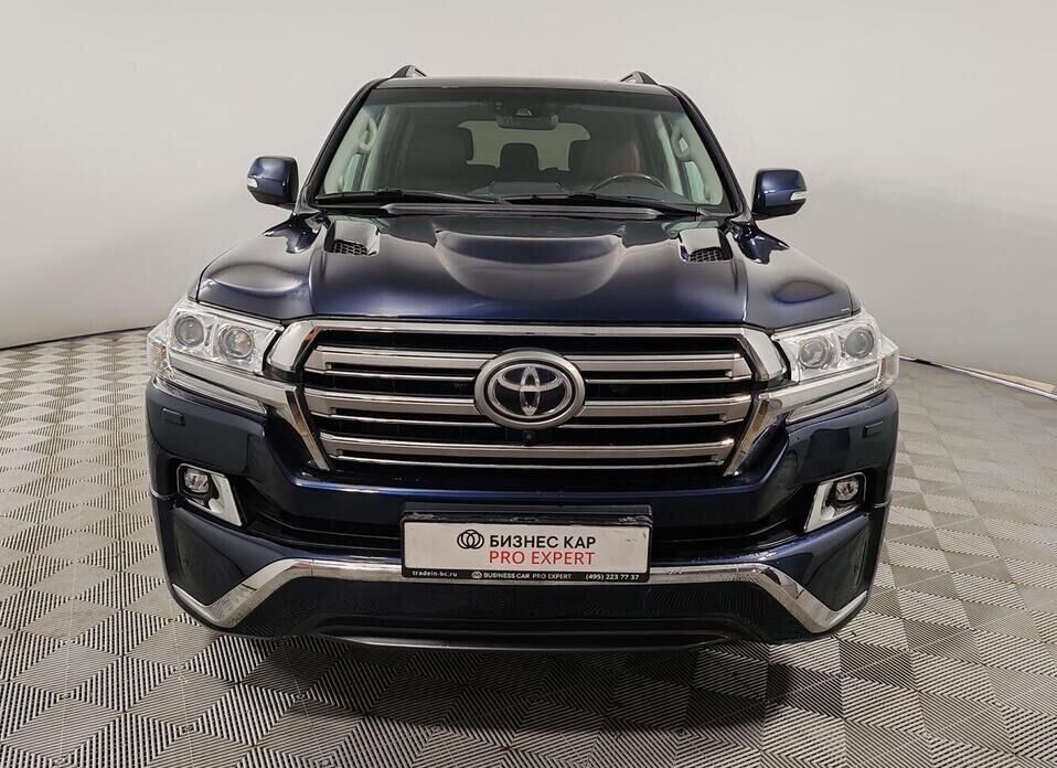 Toyota Land Cruiser, 200 Series Рестайлинг 2 4.5d AT (249 л.с.) 4WD