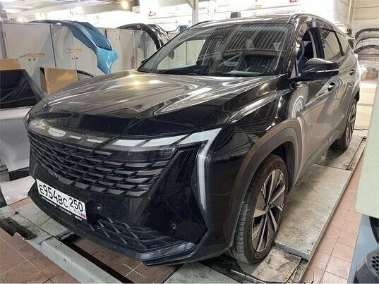 Geely Atlas, 2024&nbsp;г., 28&nbsp;792&nbsp;км