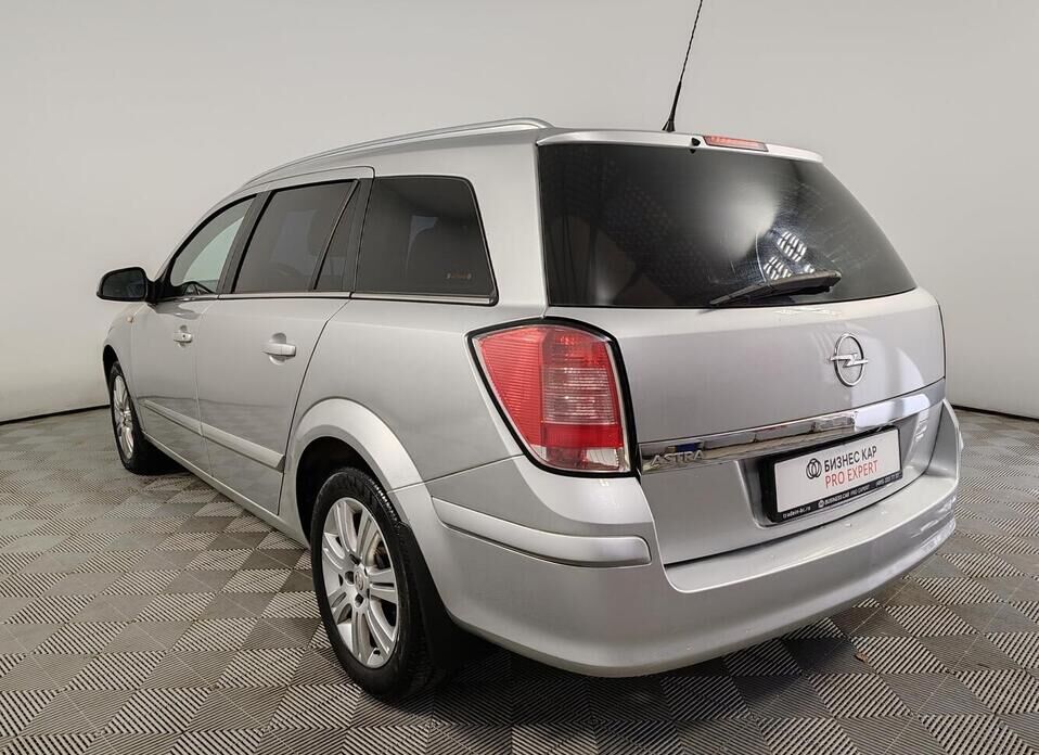 Opel Astra 1.8 AT (140 л.с.)