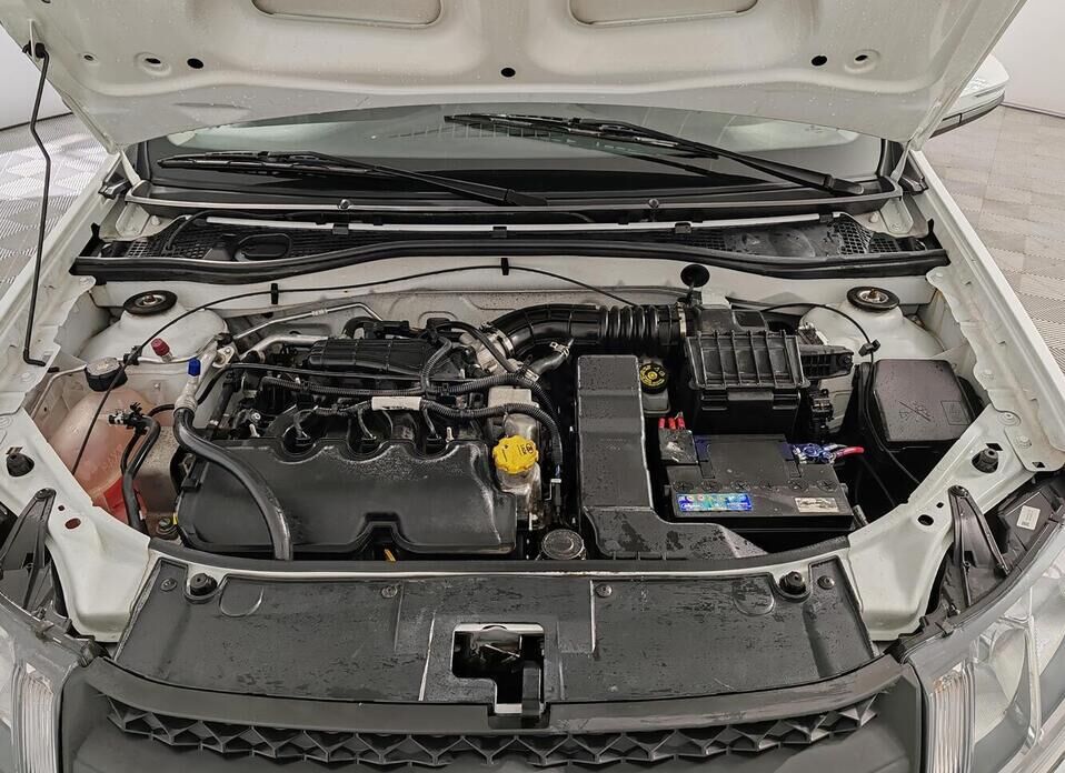 LADA (ВАЗ) Largus, I Рестайлинг 1.6 MT (106 л.с.)