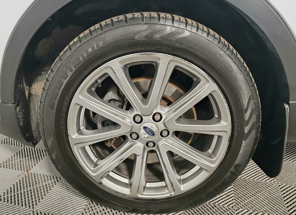 Ford Explorer 3.5 AT (249 л.с.) 4WD
