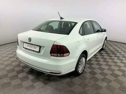 Volkswagen Polo, 2019 г., 100 996 км