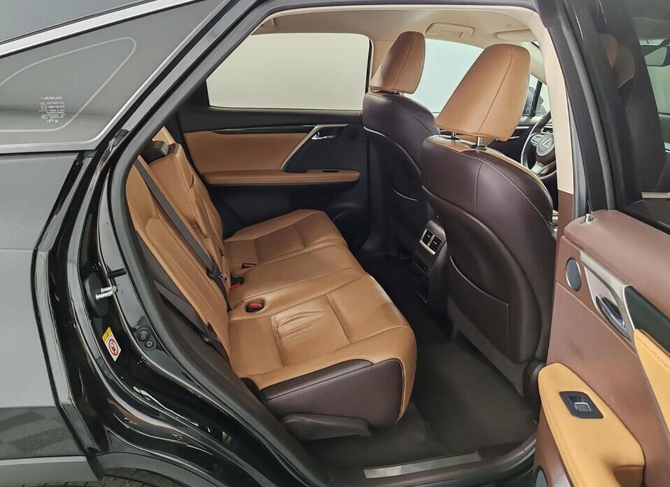 Lexus RX, IV Рестайлинг 300 2.0 AT (238 л.с.) 4WD