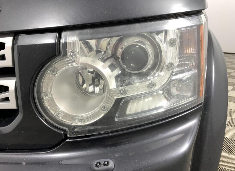 Land Rover Discovery 3.0d AT (245 л.с.) 4WD