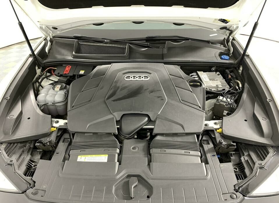 Audi Q8 55 TFSI 3.0 AT (340 л.с.) 4WD