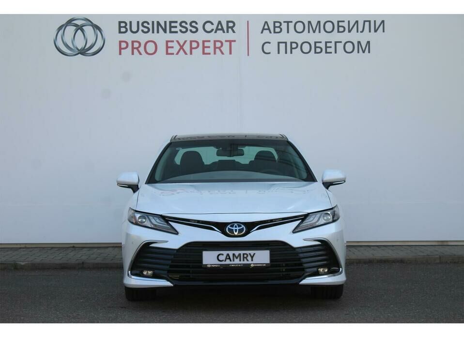 Toyota Camry 2.5 AT (209 л.с.)
