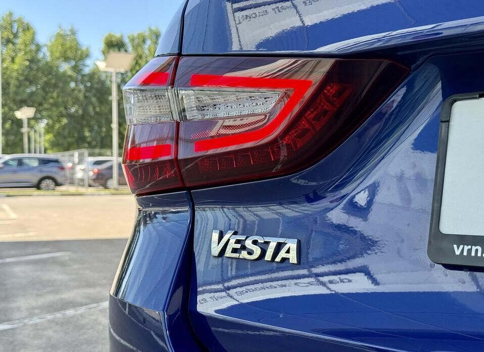 LADA (ВАЗ) Vesta, I Рестайлинг (NG) 1.6 MT (106 л.с.)
