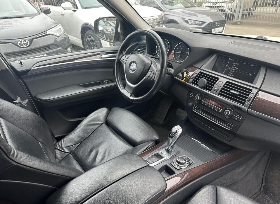 BMW X5, II (E70) Рестайлинг 35i 3.0 AT (306 л.с.) 4WD