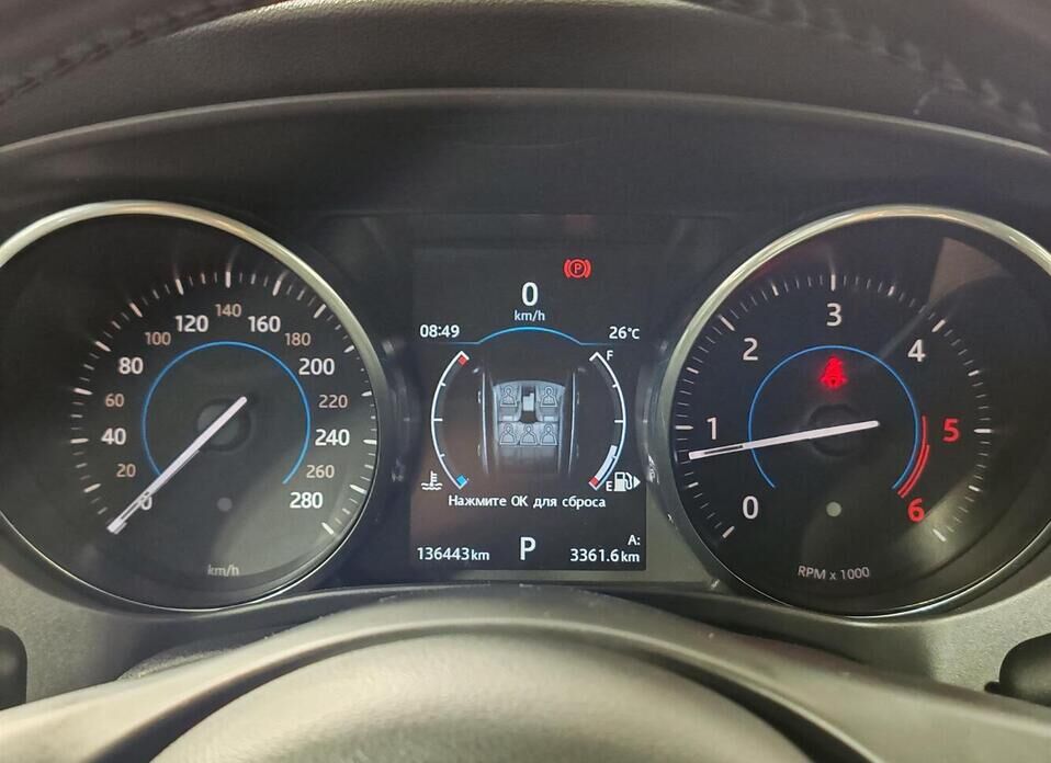 Jaguar F-Pace, I 2.0d AT (180 л.с.) 4WD