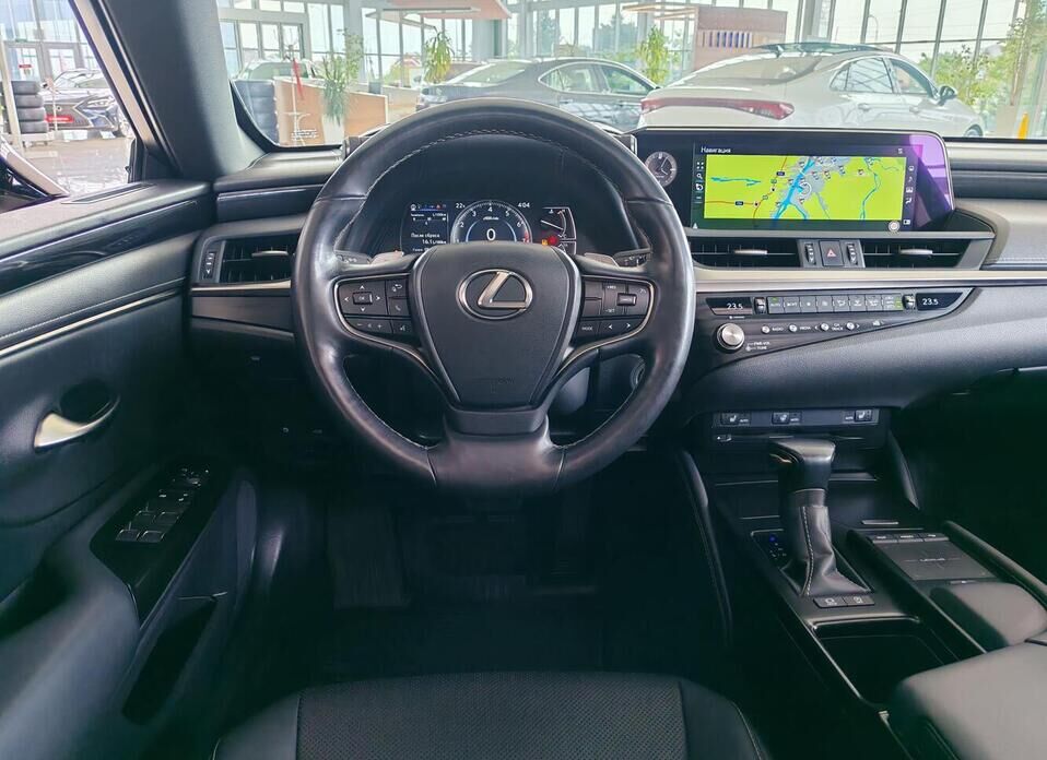 Lexus ES 250 2.5 AT (200 л.с.)