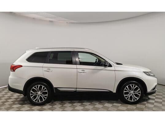 Mitsubishi Outlander, 2018 г., 141 285 км
