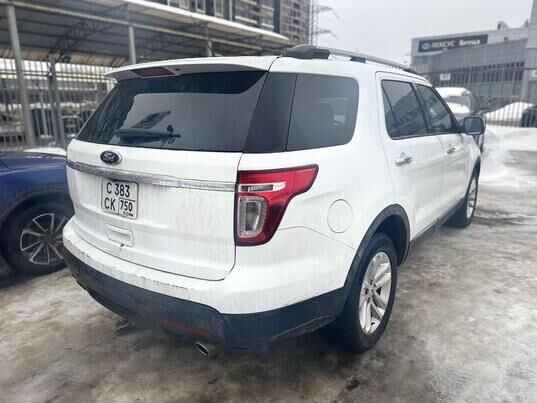 Ford Explorer, 2013&nbsp;г., 233&nbsp;702&nbsp;км