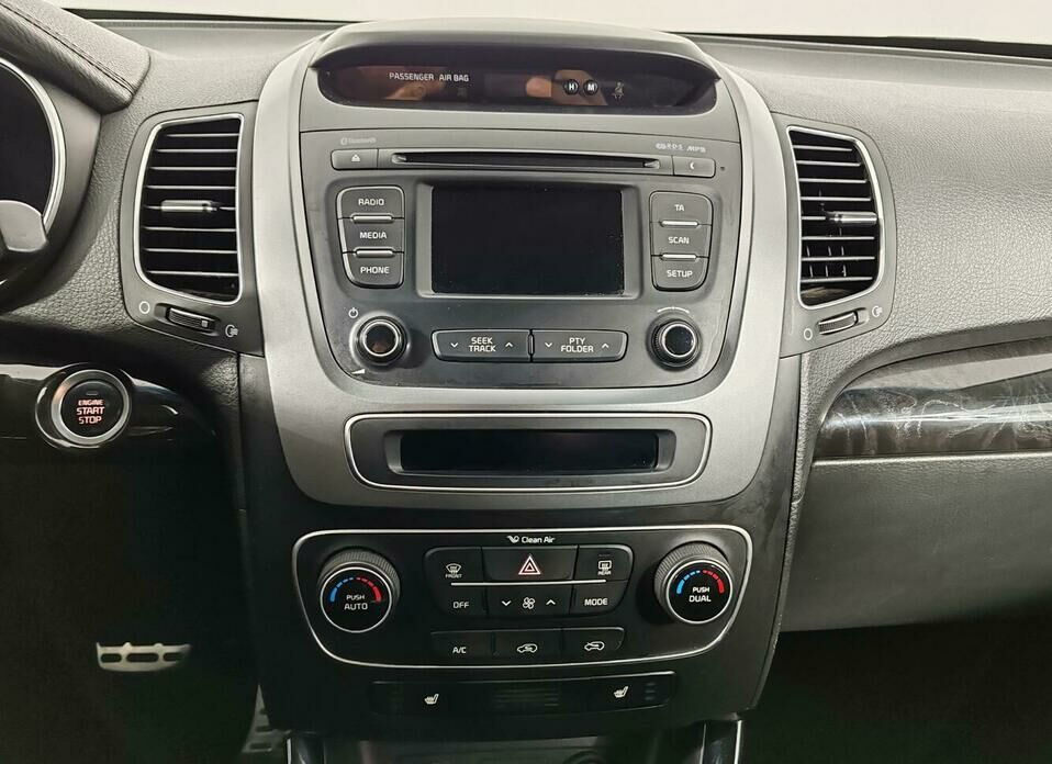 Kia Sorento 2.4 AT (175 л.с.) 4WD
