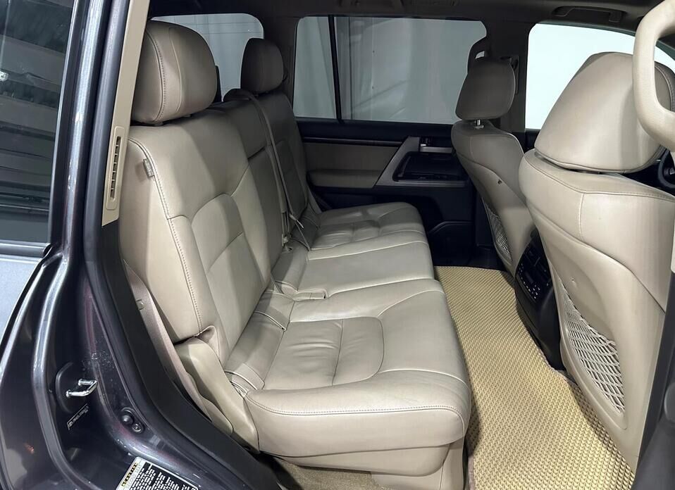 Toyota Land Cruiser, 200 Series 4.5d AT (235 л.с.) 4WD