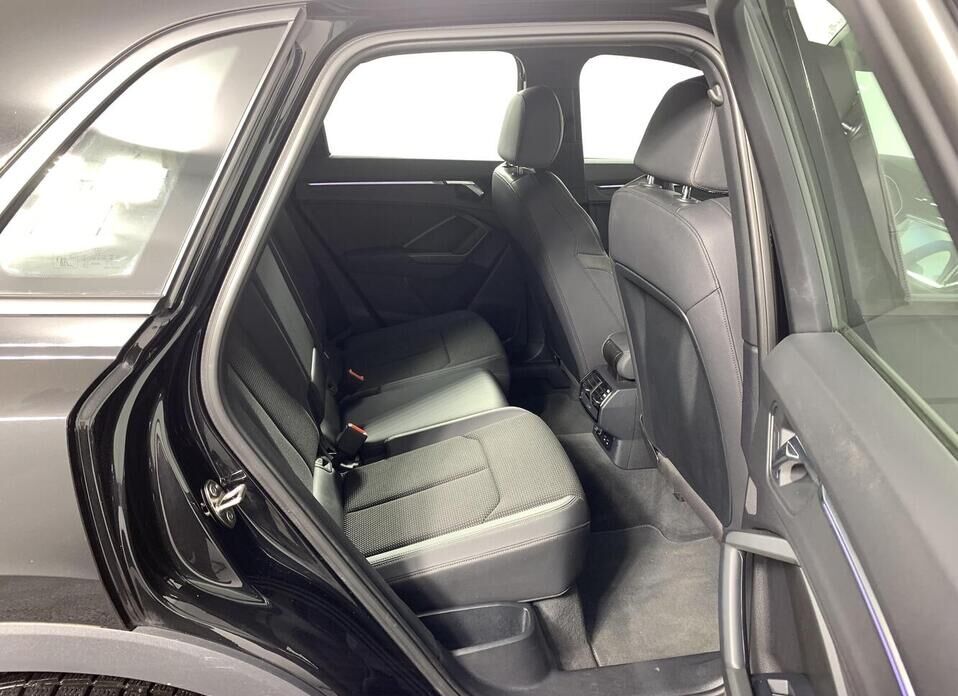 Audi Q3 35 TFSI 1.5 AMT (150 л.с.)