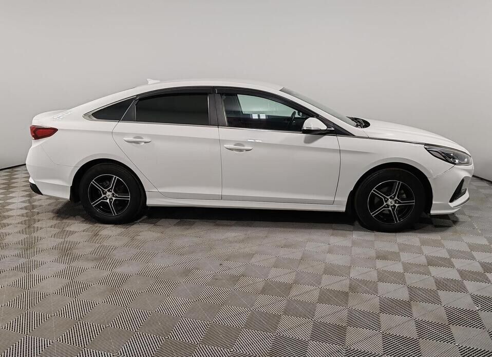 Hyundai Sonata, VII (LF) Рестайлинг 2.0 AT (150 л.с.)